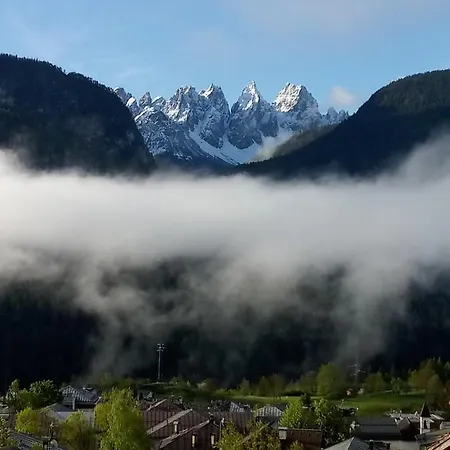 ベッド・アンド・ブレックファスト Sognoincadore ドメッジェ・ディ・カドーレ